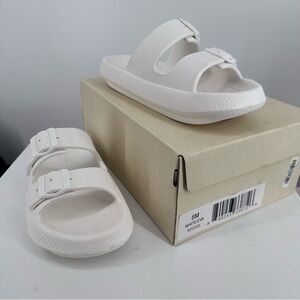 J/Slides SoCool Slide Sandals in White size 8 Adjustable Strap Platform in Box